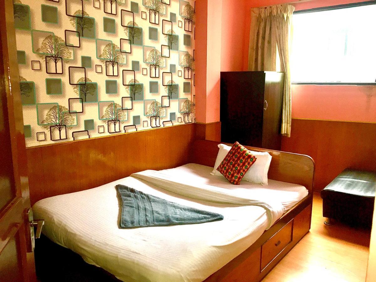 Hotel Plumeria Inn Katmandu Dış mekan fotoğraf